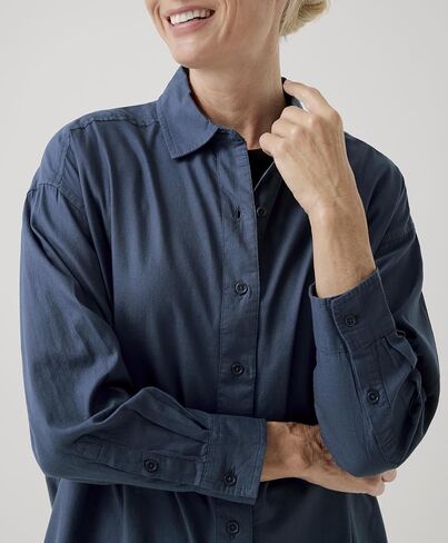 Pact Organic Cotton Women's Lightweight Oversized Shirt in Kuwait