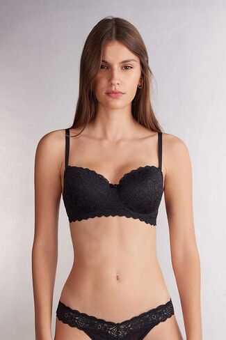 Woman's Sofia Lace Balconette Bra in Kuwait