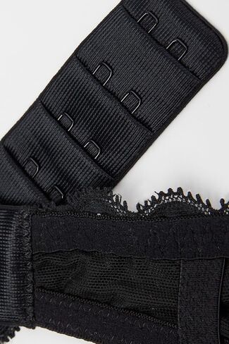 Woman's Sofia Lace Balconette Bra in Kuwait