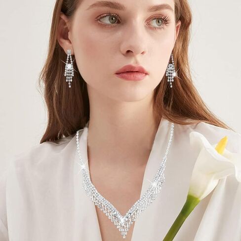 Wedding Jewelry Set for Bride Sparkly Rhinestone Prom Accessories for Women Jewelry Shiny Crystal Bride Bridemaid Prom Costume Necklace Earrings Bracelet Sets for Women in Saudi Arabia