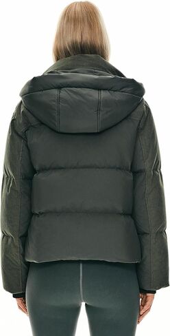 Orolay Women's Cropped Puffer Jacket Winter Hooded Zip Quilted Down Coat Warm Corduroy Fashion Outerwear with Pockets in Saudi Arabia