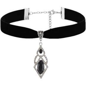 Gothic Necklace Vintage Black Velvet Choker Necklace Punk Style Victorian Jewelry Multicolor Rhinestone Pendant Necklace Christmas Party Costume Jewelry for Women in Saudi Arabia