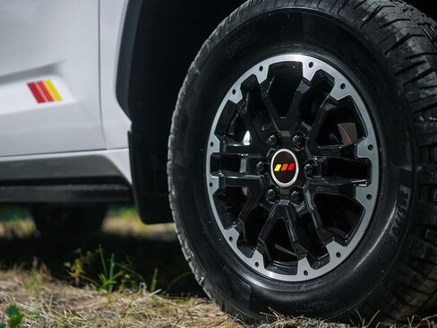 4 PCS Black Wheel Center Caps 3-5/16 Inch Tri-Color Hub Caps Wheel Rim Center Cover Compatible with 2022-2024 Tundra (Yellow) in Kuwait