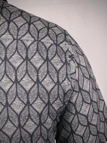 Men's Hawaiian Shirt, Soft and Comfortable Classic Pattern Print Shirts for Men, Short Sleeve Button Down Shirt in Saudi Arabia