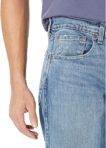 Levi's Men's 550 Relaxed Fit Jeans (Also Available in Big & Tall), Medium Stonewash, 33W x 29L in Saudi Arabia