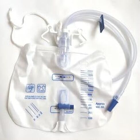 5 عبوات من أكياس تصريف البول مع حجرة مضادة للارتجاع، كيس بول للبالغين بحجم 2000 مل، حقيبة بولية احترافية للمساعدة الصحية في المنزل والمستشفيات in Kuwait