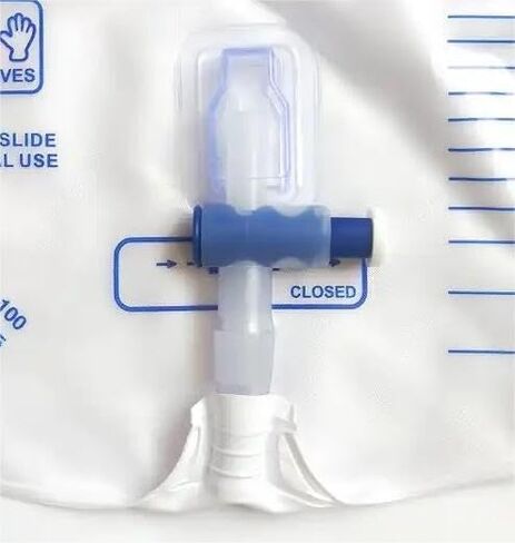 5 عبوات من أكياس تصريف البول مع حجرة مضادة للارتجاع، كيس بول للبالغين بحجم 2000 مل، حقيبة بولية احترافية للمساعدة الصحية في المنزل والمستشفيات in Kuwait