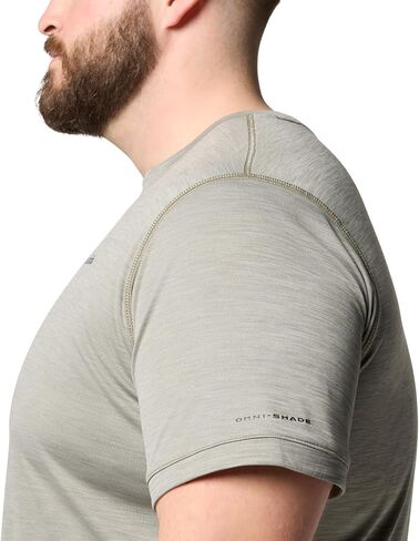 Columbia Men's Sage Peak Knit Short Sleeve Crew in Saudi Arabia