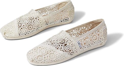 حذاء حريمي من TOMS Crochet Classics, أسود in Kuwait