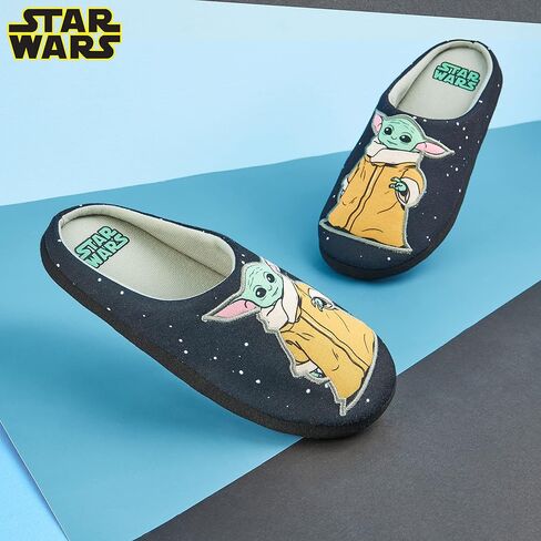 Slippers للرجال ديزني - بيبي يودا الداخلي أحذية لا تنزلق - هدايا له in Saudi Arabia