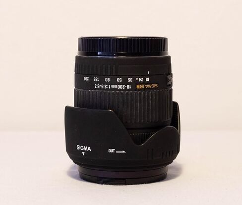 Sigma 18-200mm f/3. 5-6. عدسة 3 DC لكاميرا Pentax وSamsung Digital SLR in Saudi Arabia