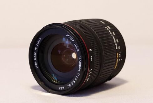 Sigma 18-200mm f/3. 5-6. عدسة 3 DC لكاميرا Pentax وSamsung Digital SLR in Saudi Arabia