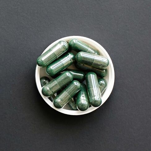 Earthborn Elements Spirulina 200 Capsules, Pure & Undiluted, No Additives in Saudi Arabia