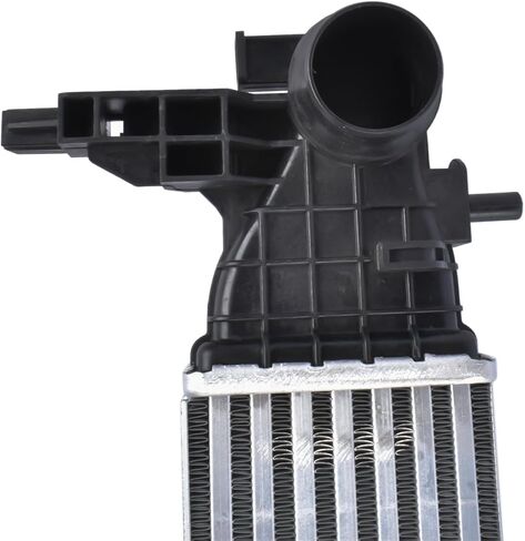 استبدال Intercooler لـ Chevy Trailblazer 2021-2022 Buick Encore GX 2020-2022 1.2L 1.3L 42798217 42805212 in Kuwait