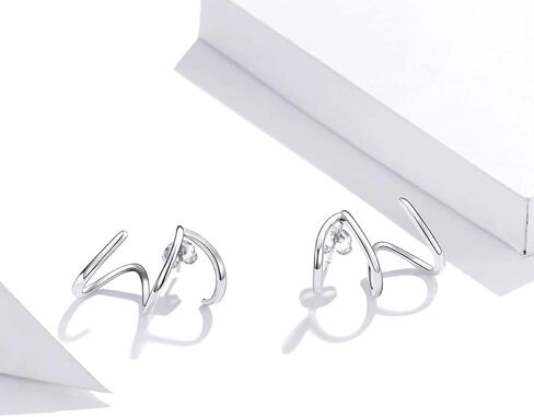 أقراط Voroco Dainty Trendy 925 Strling Silver Stud أقراط ثلاثية الوهم Cuff Huggie Claw Percings Bicings for Women Jewelry Gifts in Kuwait
