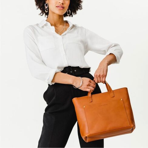 Portland Leather Goods Medium Crossbody Zipper Tote for Women – Handmade from the Finest Full-Grain Hides in Kuwait