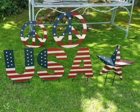 Patriotic Metal Peace Sign Home Decor Peace Symbol with Stars and Stripes Wall Hanging Ornament Decorative Plaque Sign American Decorations for 4th of July Memorial Day Party Decor (M) in Saudi Arabia