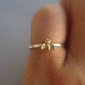 14K Gold Bee Ring - Cute and Elegant Bee Design Ring for Women Wedding Rings Wedding Band Ring Promise Rings（ Size 7）