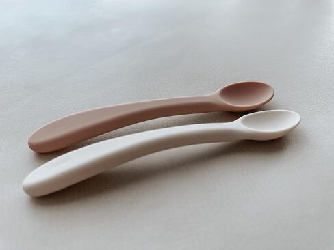 noüka Spoon Set | 100% Food-Grade Silicone | Comes With A Long & Comfortable Grip | Safe & Soft | Dishwasher Friendly | Soft Blush/Shifting Sand | 2-Pack in Kuwait