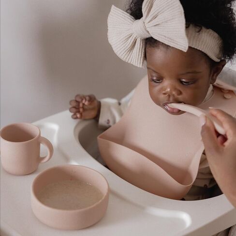 noüka Spoon Set | 100% Food-Grade Silicone | Comes With A Long & Comfortable Grip | Safe & Soft | Dishwasher Friendly | Soft Blush/Shifting Sand | 2-Pack in Kuwait