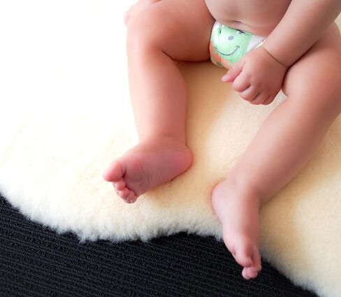 WaySoft Baby Sheepskin Rug in a Gift Bag, 100% Genuine New Zealand Soft Fur Rug, Hypoallergenic and Oeko-Tex Standard 100 Certified Nursery Fluffy Rug, 2ft x 3ft in Saudi Arabia