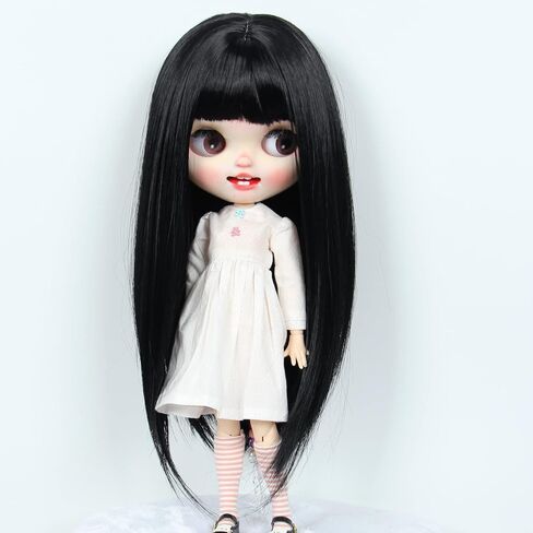 فقط 1pc شعر مستعار من 10 إلى 11 بوصة دمى رأس طويلة مستقيمة (أحمر داكن) in Kuwait