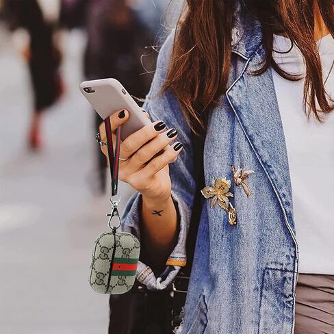 غطاء حافظة لجهاز AirPods Pro الجيل الثاني/الأول، غطاء حماية صلب مقاوم للصدمات لكامل الجسم لهاتف AirPods Pro 2/Pro للنساء والرجال، شاشة LED أمامية مرئية in Kuwait