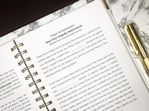 الممارسة الروحية مع القلم - تأكيدات الكتاب المقدس، مجلة تعبدية ومبطنة بالمكافآت in Saudi Arabia