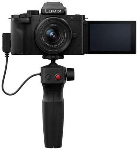 Panasonic LUMIX G100 4k Mirrorless Camera, Lightweight Camera for Photo and Video, Built-in Microphone, Micro Four Thirds with 12-32mm Lens, 5-Axis Hybrid I.S., 4K 24p 30p Video, DC-G100VK (Black) in Saudi Arabia