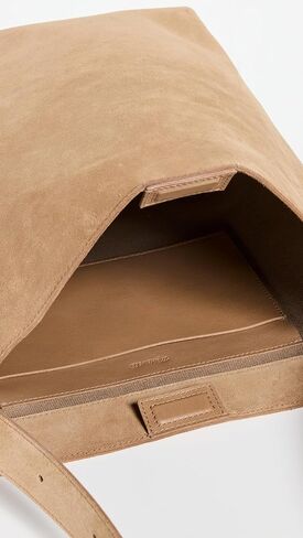 حقيبة Madewell The Essential Bucket للنساء من الجلد، أسود حقيقي، مقاس واحد in Kuwait