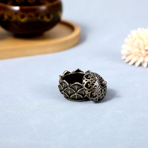 2 PCS Mini Brass Flower Beagense Cone Holder ، Holder Phintage Flower Beagense Decore الأنيق للمنزل ، المكتب ، اليوغا ، التأمل ، سبا (2.8 × 2.7 سم) in Kuwait