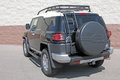 Dee Zee DZ760611 UltraBlack FJ Cruiser Syned Ladder in Saudi Arabia