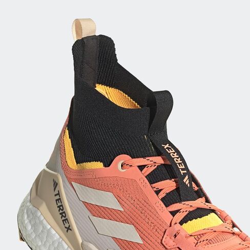 حذاء adidas Terrex Free Hiker Gore-TEX 2.0 للمشي لمسافات طويلة للرجال، أسود، مقاس 9 in Saudi Arabia