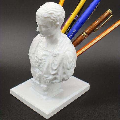 Julius Caesar Ides of March Pen - حامل أقلام الرصاص لمنظمي وملحقات مكتب تمثال يوليوس قيصر - أفكار حامل أقلام الرصاص لشهر مارس - حامل أقلام الرصاص لمنظمي مكتب المعلم المكتبي in Saudi Arabia