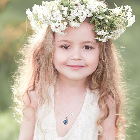 vjoypro يونيكورنز الهدايا للفتيات، الفضة يونيكورن القلب كريستال قلادة القلائد الأولية هدايا عيد ميلاد للفتيات في سن المراهقة الفتيات هدايا المجوهرات للفتيات في سن المراهقة ابنة حفيدة ابنة أخت in Kuwait