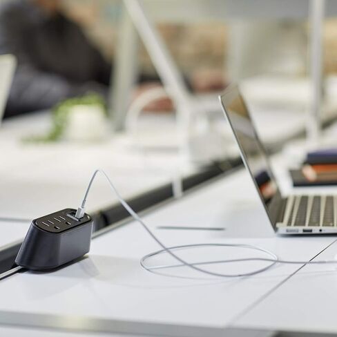 شريط طاقة من Wiremold، شريط طاقة مع USB، شريط طاقة تحت المكتب، شريط طاقة قابل للتركيب، مخرج طاقة للأثاث، 15 أمبير، 2 منافذ، نوع A/C USB، أسود، 6 أقدام in Saudi Arabia