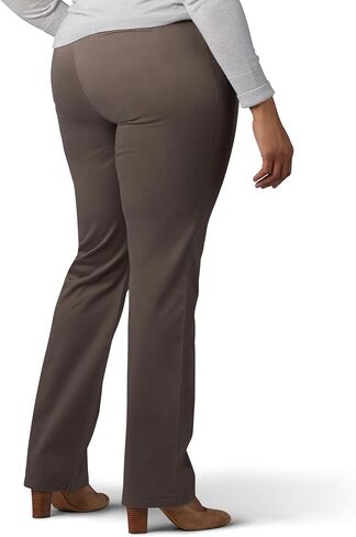 بنطلون Lee Women's Plus مقاس مريح مناسب طوال اليوم بأرجل مستقيمة in Kuwait