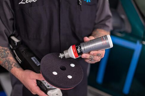 Koch-Chemie - Heavy Cut Coarse Polishing Compound v2- Silicone-Oil-Free; Fast Reworking of Heavily Weathered Paintwork and Elimination of Deep Scratches; Ideal for Soft and Scratch-Proof Paint (250ml) in Kuwait