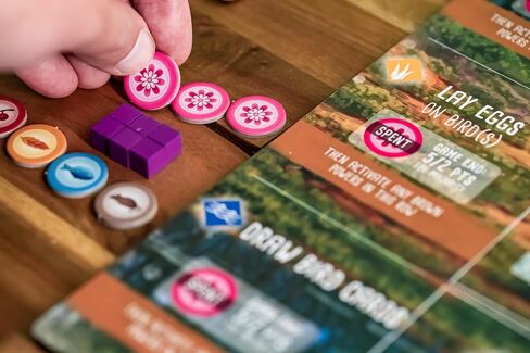 Stonemaier Games: Wingspan Oceania Expansion, Includes New Player Mats and a New Food Type, 40 to 70 Minute Play Time, 1 to 5 Players, for Ages 14 and up in Kuwait