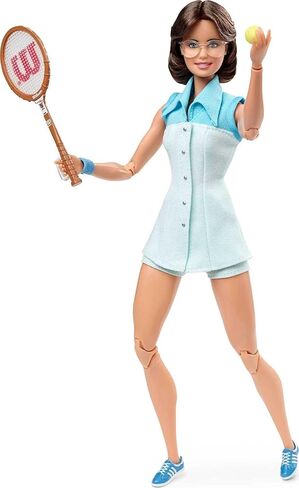 Barbie Role Models Naomi Osaka Barbie Doll (11.5-in, Curly Brunette Hair) Posable, Wearing Tennis Dress, Shoes & Visor, with Racket, For Kids & Collectors in Saudi Arabia