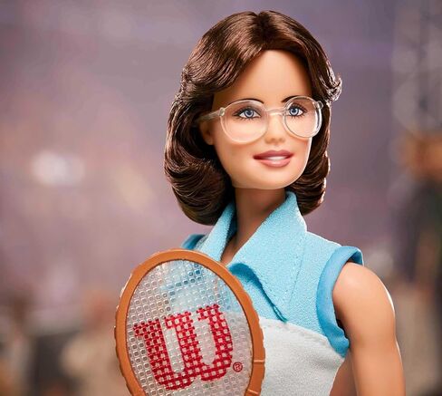 Barbie Role Models Naomi Osaka Barbie Doll (11.5-in, Curly Brunette Hair) Posable, Wearing Tennis Dress, Shoes & Visor, with Racket, For Kids & Collectors in Saudi Arabia