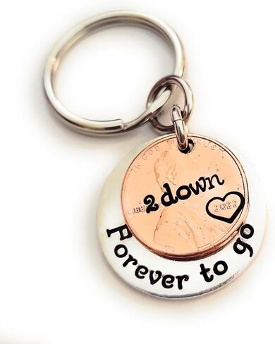 الذكرى السنوية لمدة عامين مع 2 Down and Forever To Go Key Chain Lucky Copper 2021 Penny in Kuwait
