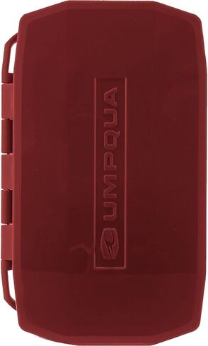 UMPQUA UPG صندوق الذبابة المصنوع من السيليكون لعطلة نهاية الأسبوع - خفيف الوزن ومتين ومتعدد الاستخدامات وذو سعة عالية وحافظة آمنة سريعة التحميل - منظم أدوات صيد الأسماك - صغير in Kuwait