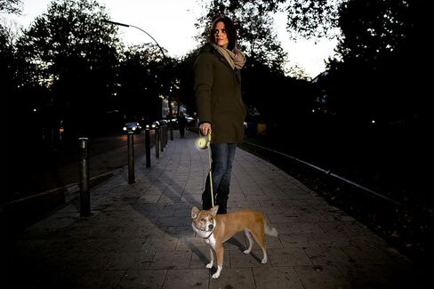 FLEXI Automatic Leash New Classic Neon S Strand 5 M in Saudi Arabia
