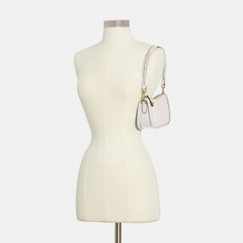 مدرب The Coach Originals Glovetanned Leather Swinger 20، أسود in Kuwait