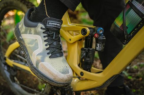 Dakine mens Drift in Saudi Arabia