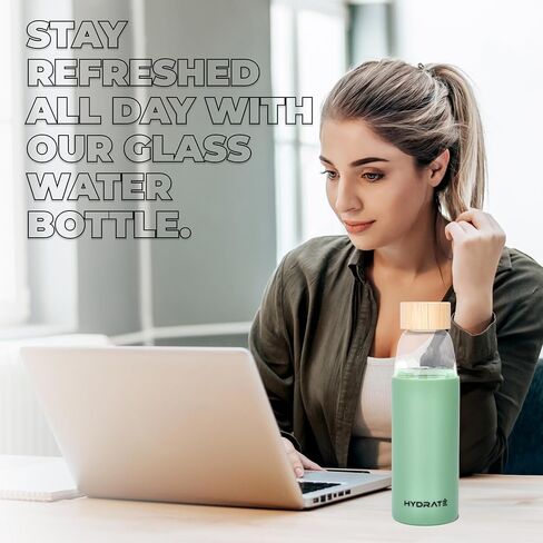 زجاجة مياه زجاجية من هيدرات، 25 أونصة - زجاجات للشرب في صالة الألعاب الرياضية مزودة بغطاء سيليكون مقاوم للانزلاق وغطاء من الخيزران مانع للتسرب - زجاجة رياضية شفافة مصنوعة من زجاج البورسليكات (10 × 3 بوصات، أخضر زيتوني) in Kuwait