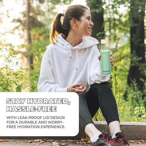 زجاجة مياه زجاجية من هيدرات، 25 أونصة - زجاجات للشرب في صالة الألعاب الرياضية مزودة بغطاء سيليكون مقاوم للانزلاق وغطاء من الخيزران مانع للتسرب - زجاجة رياضية شفافة مصنوعة من زجاج البورسليكات (10 × 3 بوصات، أخضر زيتوني) in Kuwait