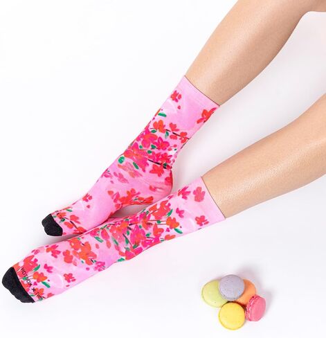 Hot Sox Women's Travel Write Draw Bougainvillea Crew Sock 1 Pair Pack, Pink, Women's Shoe Size 4-10 in Saudi Arabia