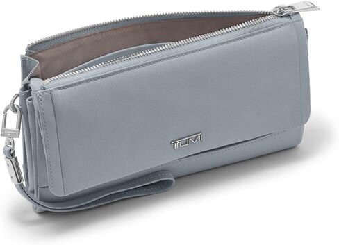 TUMI - محفظة سفر فوياجير - حامل بطاقات للنساء - بيتروت، بيتروت، محفظة سفر, جذر الشمندر, One Size, محفظة سفر in Saudi Arabia